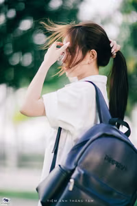 XVG No.36: Young Woman with Camera: Capturing Youthful Charm & Natural Style-20