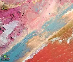 Crimson Sea Mystery: Natural Phenomenon or Strange Omen After Heavy Rain?-7