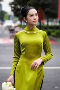 VGU No.41: Elegant Vietnamese Ao Dai Beauty Timeless Charm of Asian Women-0