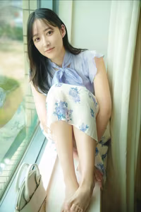 Ami Yamazaki FRIDAY GOLD: Unveiling Her Captivating Secret Holiday-5