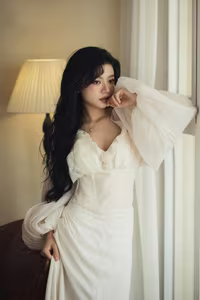 VGU No.26: Discover the Gentle and Elegant Beauty of a Vietnamese Girl-7