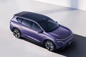 Nissan NX8 Unveiled: All-New Electric/PHEV SUV Challenges SantaFe with Modern Design-4