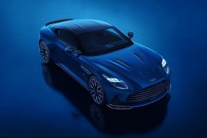 Aston Martin DB12S Unveiled 690 HP High-Performance Supercar with Exclusive Features-11