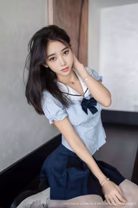 Shi An An Vol.360: Charming Schoolgirl Elegance in Modern Uniform - Exclusive XingYan Photo Collection-14