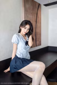 Shi An An Vol.360: Charming Schoolgirl Elegance in Modern Uniform - Exclusive XingYan Photo Collection-4