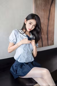 Shi An An Vol.360: Charming Schoolgirl Elegance in Modern Uniform - Exclusive XingYan Photo Collection-10