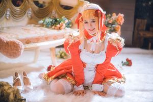 Coser Kanoko Chitanda as Nero Maid | Elegant Cosplay Portrait-7
