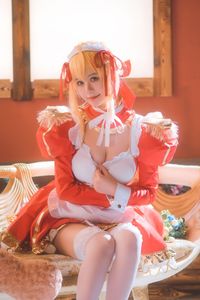 Coser Kanoko Chitanda as Nero Maid | Elegant Cosplay Portrait-4