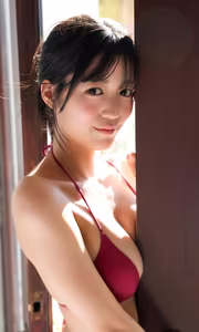 Shiki Akama: Discover Pure Radiance in Digital Photo Book – Exclusive Collection-6