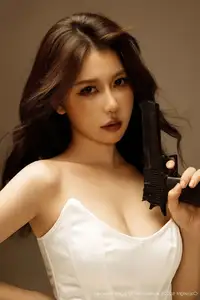 Yi Tian Tian (XiuRen No.10629): Discovering Alluring and Elegant Beauty-4