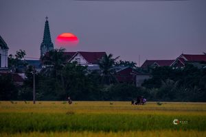 Majestic Ancient Church at Sunset: A Stunning Vietnamese Landscape-8