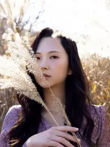 Machiyama Miho Scarlet: Captivating Elegance in Gentle Autumn Hues-10