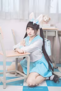 Coser Mu Mu Momo Transforms into Adorable Cinnamoroll in Sailor Uniform-6
