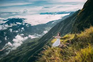 Ta Xua Cloud Hunting: An Unforgettable Experience Amidst Majestic Northwest Sea of Clouds – Discover Hidden Beauty.-5