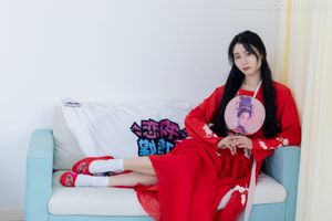 Chinese Model Rongrong No.2328: Elegant Hanfu in Radiant Red Traditional Attire-5