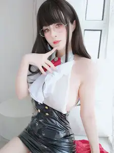 Coser Shirogane [fantia]: Captivating Alvitr Cosplay: Elegance Meets Allure and Unique Style-0