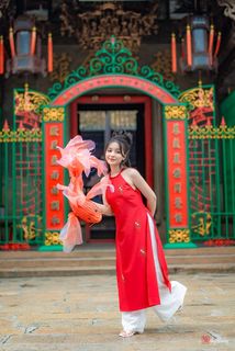 Vietnamese Cultural Beauty: Girl in Red Ao Dai & Traditional Lion Dance Prop-14