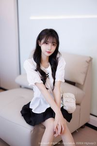 XiuRen No.10067 Ying Tao Xiao Lan Zi: Youthful Elegance in Casual Fashion-7