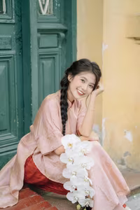 XVG No.26: Elegant Vietnamese Girl with a Charming Smile and White Orchids-20
