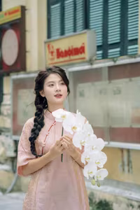 XVG No.26: Elegant Vietnamese Girl with a Charming Smile and White Orchids-14