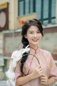 XVG No.26: Elegant Vietnamese Girl with a Charming Smile and White Orchids-16