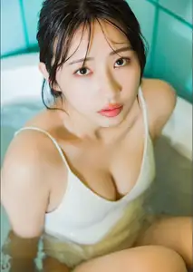 Discover the Captivating Charm of Hinata Matsumoto in "Uruwashi no Charman" Digital Photo Book - JP Exclusive-34