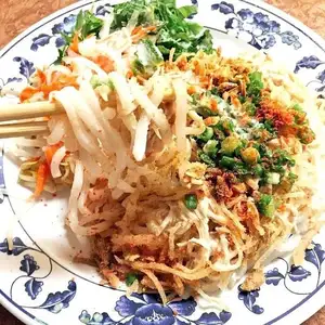 Banh Tam Bi: Mekong Delta's Rustic Dish That Hooks Diners From the First Bite-6