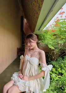 Tăng Mỹ Hàn: Hot girl showcases sweet beauty, Saigon socialite style in a pure white dress-7