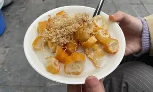 Hanoi's Banh Troi Tau: A heartwarming street food specialty, chasing away winter's chill.-12