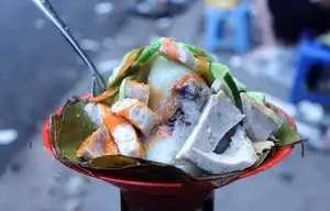 Hanoi's Banh Troi Tau: A heartwarming street food specialty, chasing away winter's chill.-6