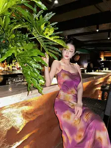Tran Ngoc Bich: Alluring Beauty & Chic Style in a Vibrant Silk Dress-0