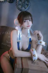 Coser Lu Ba Sui: Chun-Li's Alluring Combat Training Guide-35