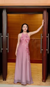 VGU No.82: Pink Modern Ao Dai Showcasing Elegant Vietnamese Beauty and Sophistication-9