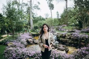 VGU No.66: Radiant Vietnamese Girl Blooms Amidst Dreamy Purple Flowers-4
