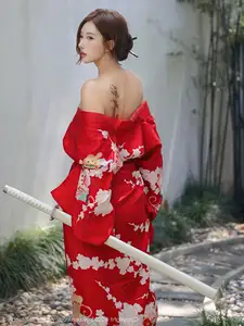 Jin Yun Xi Yuki: Enchanting Beauty in a Fiery Red Kimono, Captivating Every Gaze - XiuRen No.10683-36