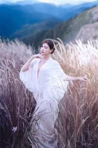 VGU No.99: Ethereal Beauty Amidst Whispering Pampas, Where Nature Embraces a Muse-3