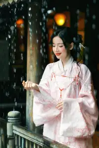 VGU No.165: Discover the Grace of Asian Hanfu Beauty Amidst a Romantic Garden Scene.-6