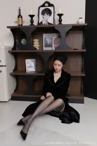 XiuRen No.10564: Yu Zi Jiang Fish - Elegant Allure in an East Asian Setting-6