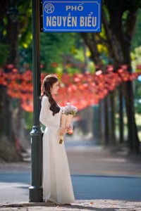 VGU No.103: Graceful Vietnamese Girl in Ao Dai Amidst Autumn Flowers-9