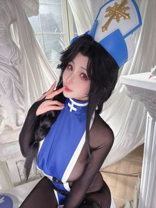 Coser Rioko: Goddess of Victory Nikke Maiden Ice Rose Cosplay Unveiled-0