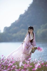 Ethereal Hanfu Beauty in Lavender Flower Field - YiTuYu Art Language Vol.8304: Serene Traditional Elegance.-1