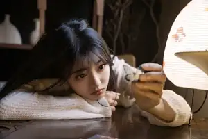 YiTuYu Vol.8549: Leng Ku Wang Ye's Dreamy Elegance in a White Sweater-10