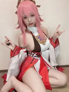Coser Rizuna's Yae Miko Cosplay (91P) - Captivating Beauty from Genshin Impact-0