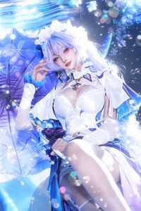 Dive into Wuthering Waves: Zouluyiao Zly's Enchanting Cantarella Cosplay - A Magical Frozen World Experience-6