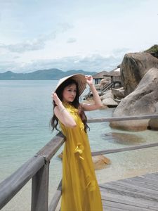 Rich Kid Chao's Luxury Resort Getaway: Stylish Fashion, High-End Travel & Captivating Beauty-0