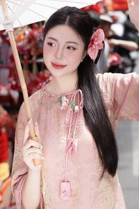 Elegant Vietnamese Girl Portrait: Modern Ao Dai, Paper Umbrella-2