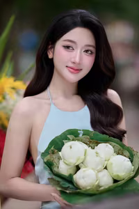 VGU No.146: Enchanting Vietnamese Beauty A Vision of Grace and Elegance with Fresh Blooms-1