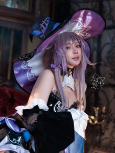 Coser Machi Ma Ji as The Herta from Honkai Star Rail - Exquisite Cosplay-7
