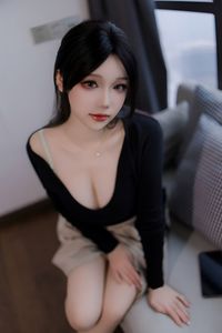 Coser Xueqing Astra: Elegant & Alluring OL Style - 0073-14