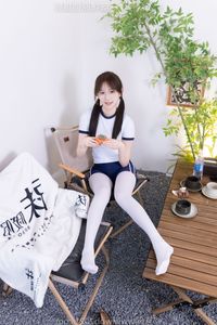 Chinese Model No.562 Xiangcai: Pure and Athletic in Sports Outfit & Thick White Stockings-14